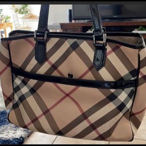 Burberry Tote Authentic